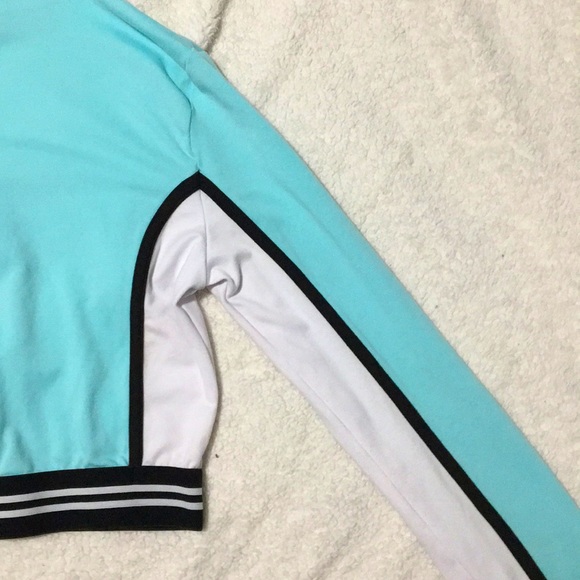 Cropped teal sweater, so cute and affordable! - Picture 3 of 3